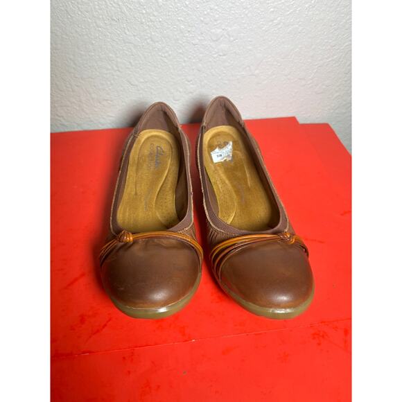 Clarks Collection brown cushioned flats size 9 M NWT - Picture 2 of 10